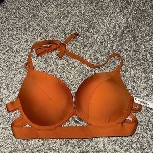 NWT Victorias Secret Bikini Top Size 32C
